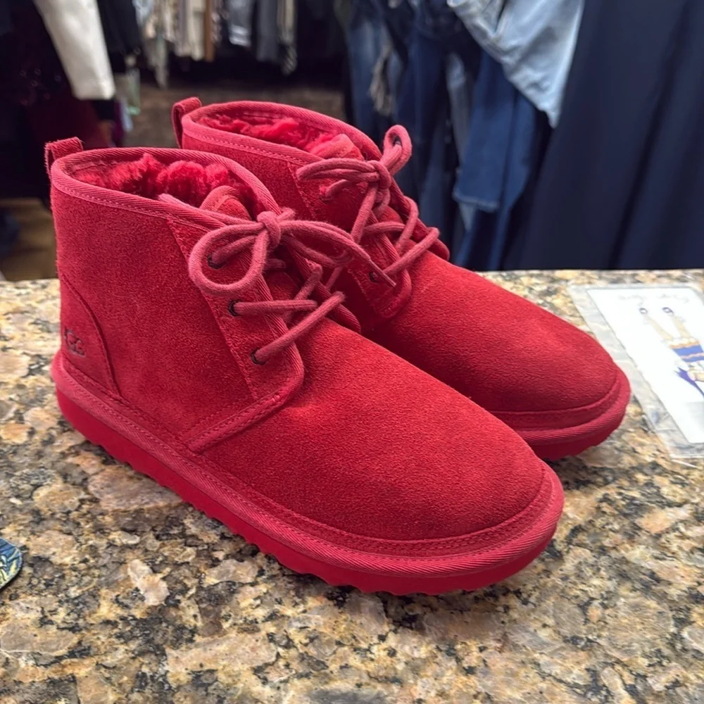 UGG Neumel Boots Samba Red Women’s Size 6 Suede Shearling Ankle Boot NWT
